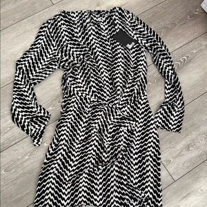 The Kooples Black and White Zigzag Wrap Dress - Women size 2 nwt